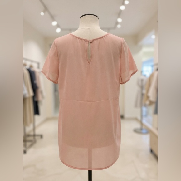 NWT Express Nude Chiffon High-Low Blouse – Size Small - Picture 2 of 4
